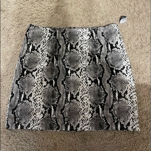 forever 21 snake skin mini skirt
